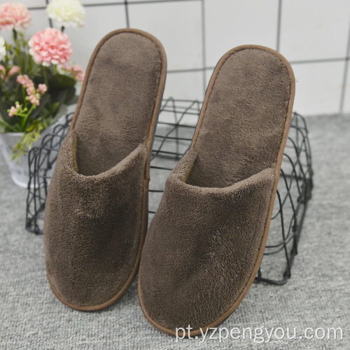 Slipper do hotel de Brown Senhora de veludo alto